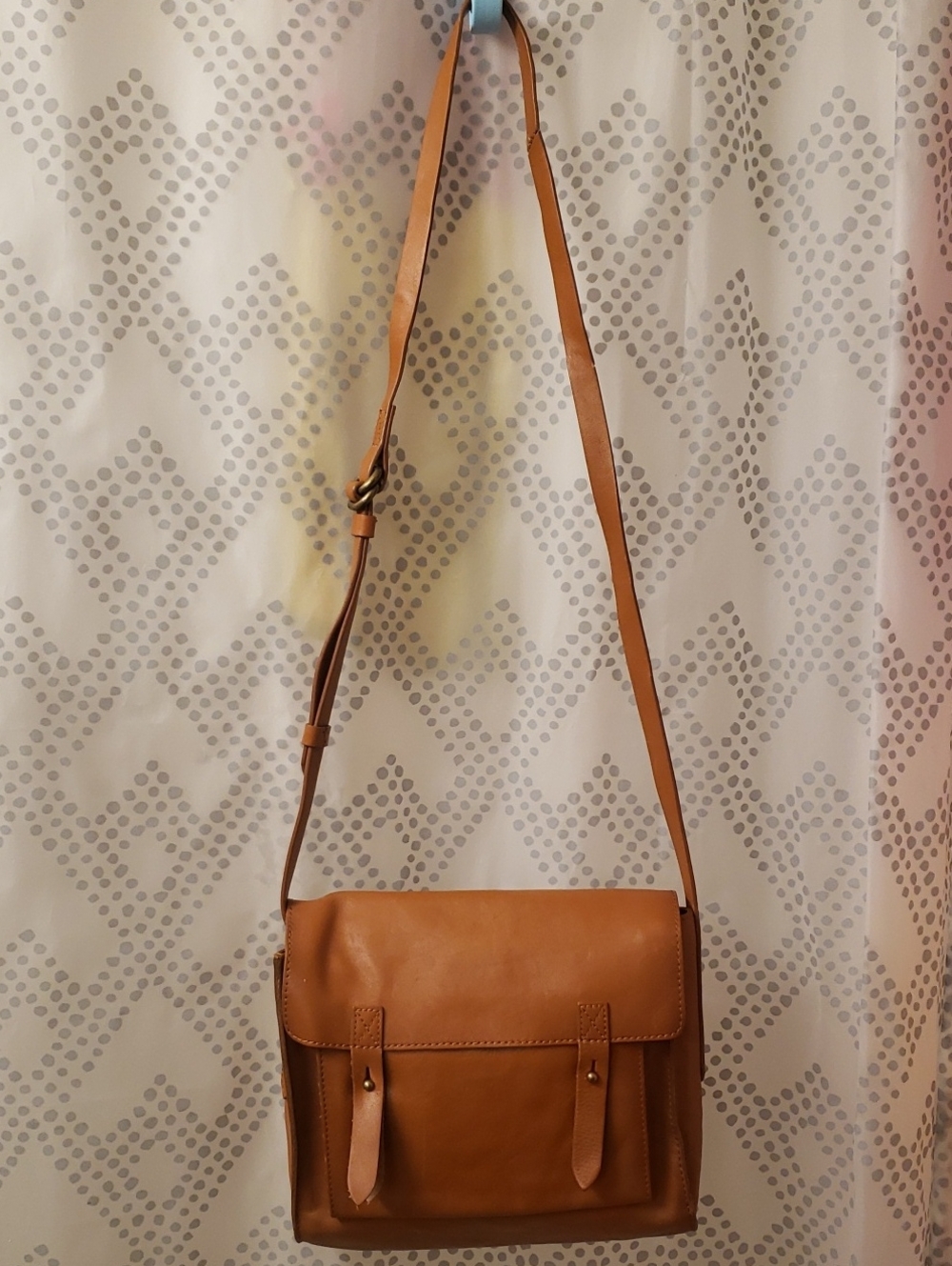 100% Leather Crossbody Bag
